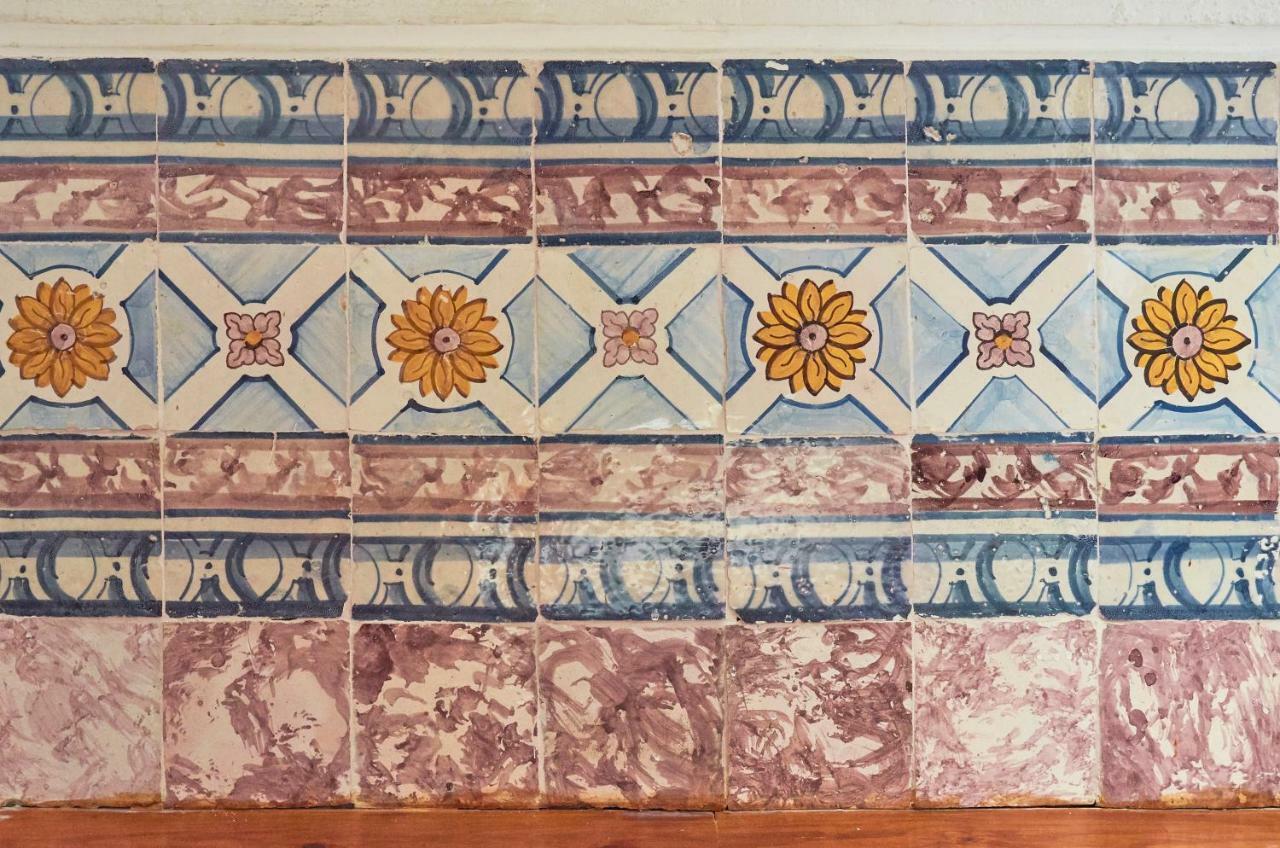 Casa Portuguesa Madalena Apartment Lisbon Exterior photo